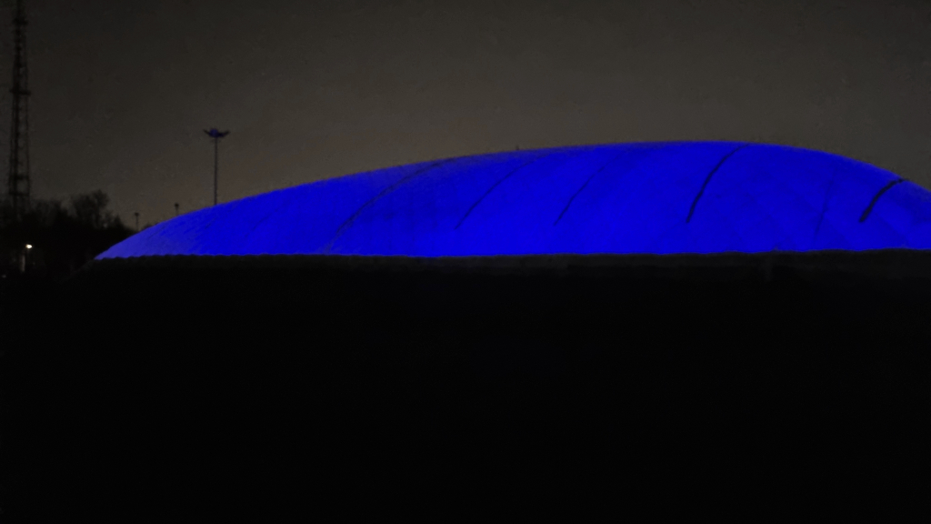 Blacklightsport Hockey opblaasbare dome opblaashal