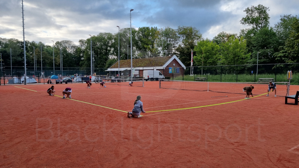 Blacklightsport - UV-tape plakken